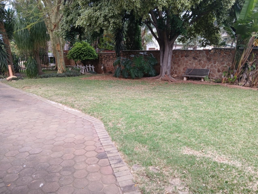 3 Bedroom Property for Sale in Geelhoutpark North West